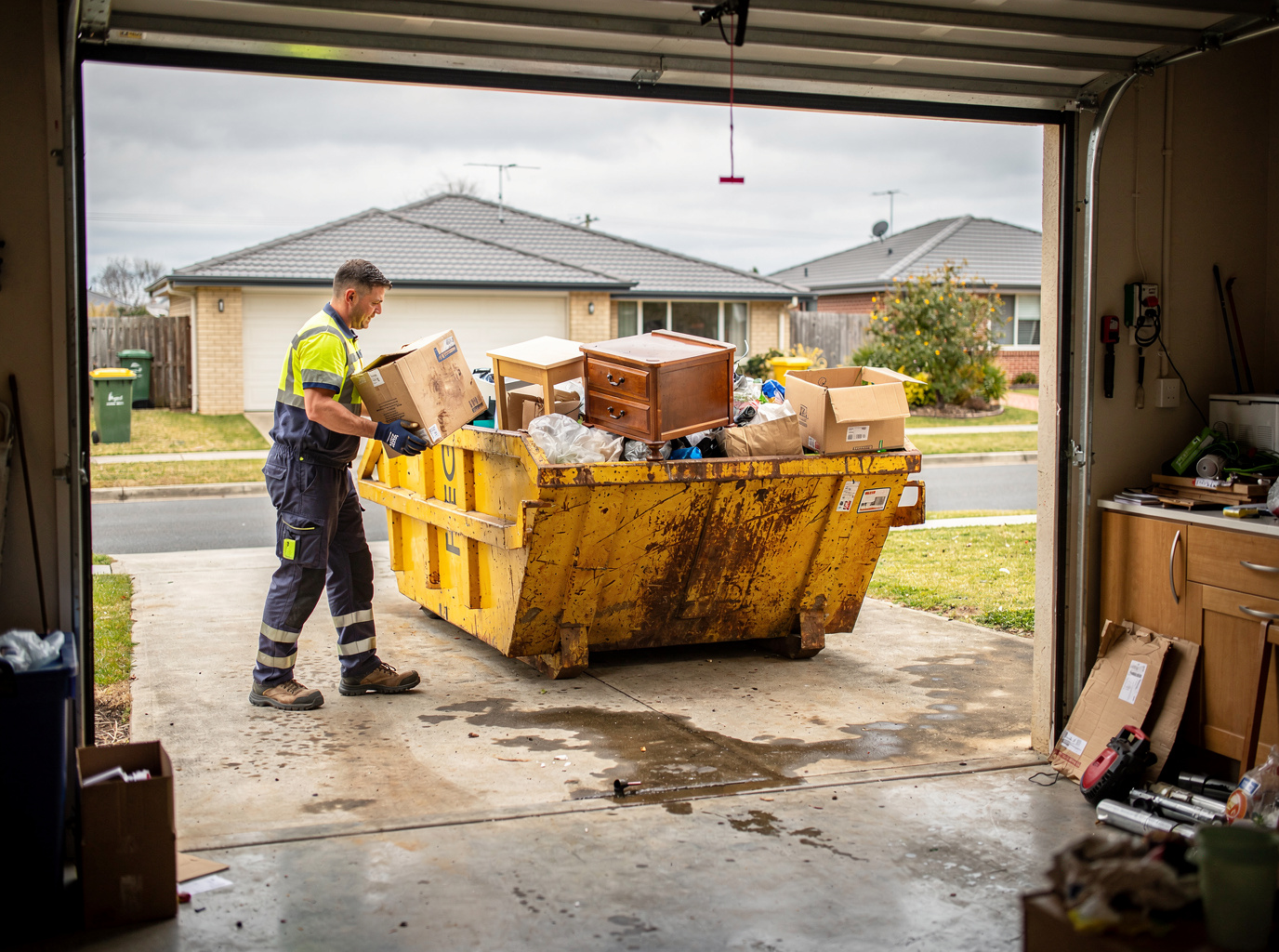 Best Garage Cleanout Skip Hire